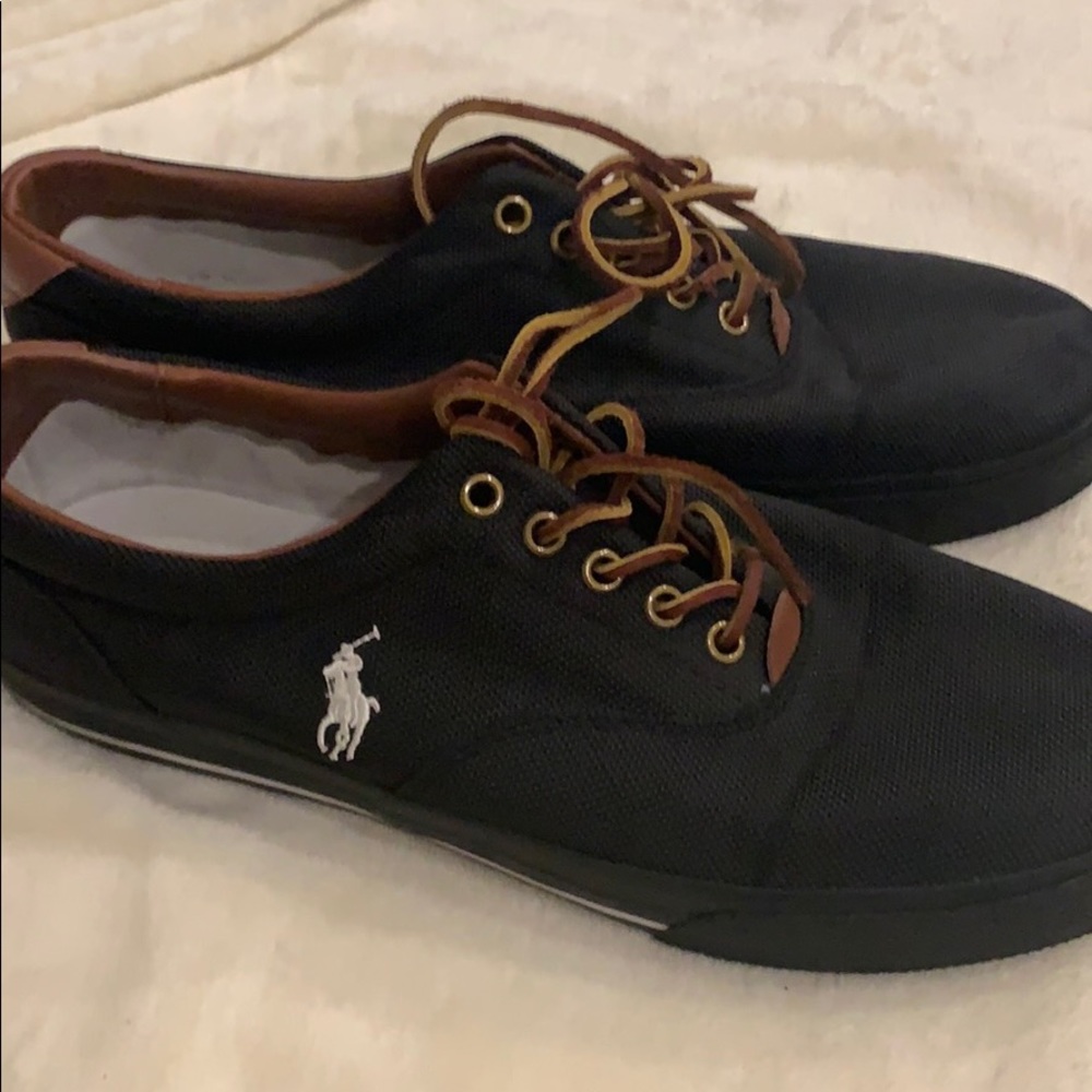 Men’s polo sneakers